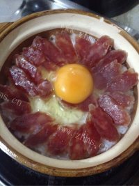 好吃的腊味煲仔饭做法图解7)