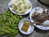 好吃的毛豆花菜螃蟹汤做法图解1)