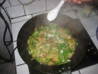 家常菜土豆片炒肉做法图解15)