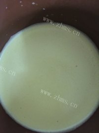 自制八寸戚风蛋糕做法图解6)