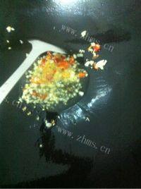 家常菜凉拌金针菇做法图解3)