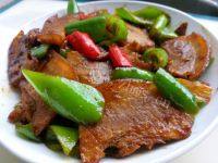 家常菜青椒回锅肉