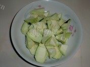 家常菜里脊肉烧茄子做法图解2)