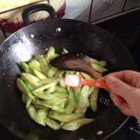 家常菜清炒丝瓜做法图解6)