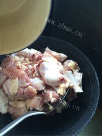 口感好的红烧鸡块做法图解4)