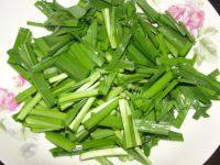「家有大厨」韭菜炒鸡蛋做法图解3)