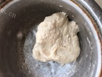 色泽鲜亮的芹菜猪肉饺子做法图解4)