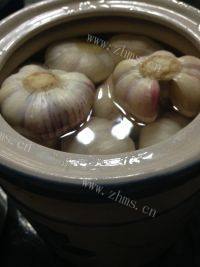十分诱人的糖蒜做法图解4)