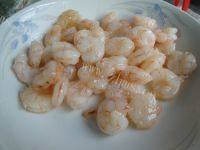 绿色食物之虾仁炒蛋做法图解7)