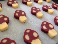 脆嫩可口的蘑菇饼干做法图解8)