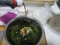 十分诱人的凉拌海带丝做法图解6)