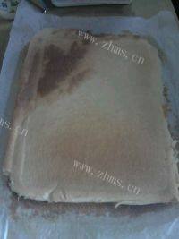 诱人的肉松沙拉酱蛋糕卷做法图解10)