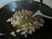 色味俱佳的酱土豆做法图解4)