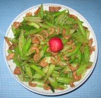 家常菜芹菜炒虾仁