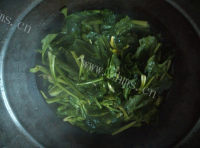家常自制菠菜手擀面做法图解3)