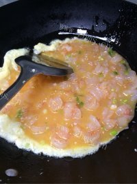 特下饭的虾仁炒蛋做法图解8)