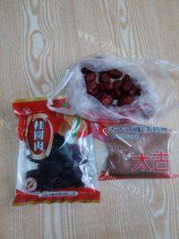 桂圆红枣茶做法图解1)