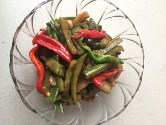 喷香的辣椒炒茄子