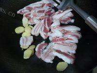 诱人的土豆炖豆角做法图解4)