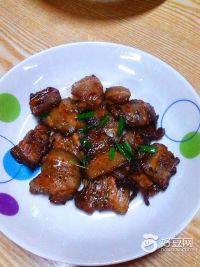 家常菜五花肉烧豆腐做法图解4)
