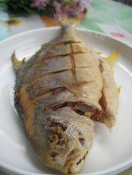 美味的干煎鲳鱼的做法图解四