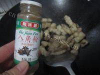 家常油豆腐红烧肉做法图解5)
