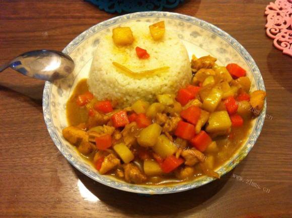 回味无穷的咖喱鸡肉饭