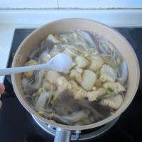 虾皮油豆腐黄豆芽汤的做法图解十一