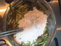 自制西葫芦丝饼做法图解12)