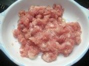 色味俱全的香煎酿豆腐做法图解2)