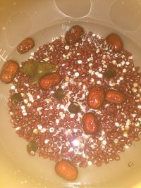 消肿祛湿的红豆薏仁杂粮粥做法图解3)
