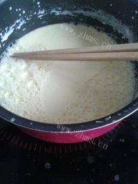 DIY美味奶油冰淇淋做法图解5)