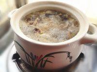 自制香菇鸡汤做法图解6)
