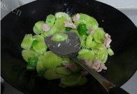 家常菜莴苣炒肉做法图解4)
