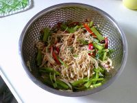 美味的热拌银针菇做法图解8)