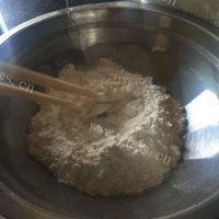 美味营养的炸鲜奶做法图解9)