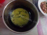 秀色可餐的火腿肠鸡蛋饼做法图解4)