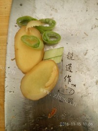鲜美可口的西红柿炒蛋做法图解3)