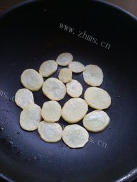 自制鸡肉土豆披萨做法图解5)
