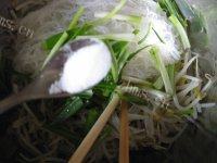 唇齿留香的凉拌绿豆芽做法图解6)