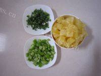 家常菠萝鸡炒饭做法图解1)
