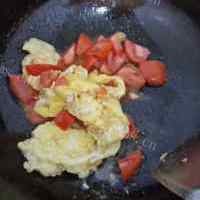 营养丰富的西红柿炒鸡蛋的做法图解六