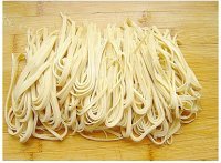牛肉酸辣粉做法图解9)