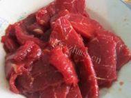 美味的黑椒牛肉做法图解1)