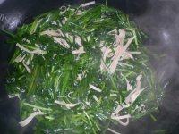 香香的韭菜炒千张做法图解5)