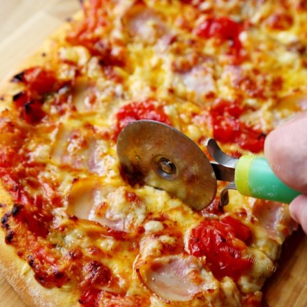 营养丰富的培根披萨