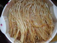 色味俱佳的红油金针菇做法图解1)