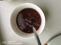美味的红枣黑米粥