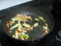 #爱美食#苦瓜炒肉片做法图解5)