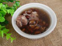 家常菜黑豆排骨汤